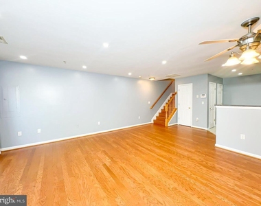 1632 Briarview Court - Photo Thumbnail 11