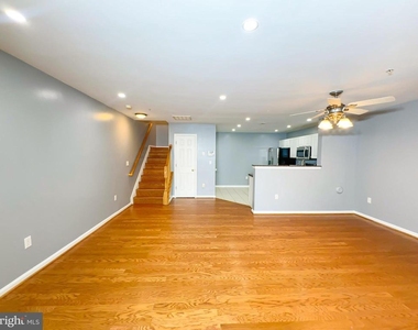 1632 Briarview Court - Photo Thumbnail 12