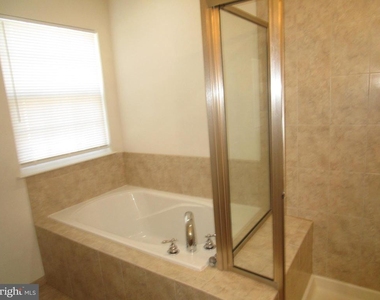 3518 Fisher Hill Road - Photo Thumbnail 8
