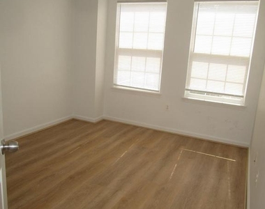 3518 Fisher Hill Road - Photo Thumbnail 10
