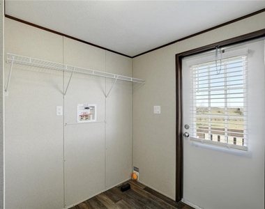 14512 Graef Rd - Photo Thumbnail 12