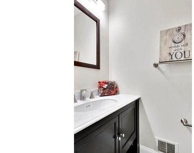 2050 Forest Hill Lane - Photo Thumbnail 4