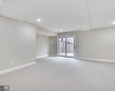 2050 Forest Hill Lane - Photo Thumbnail 15