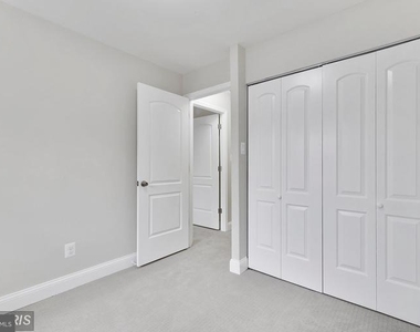 2050 Forest Hill Lane - Photo Thumbnail 14