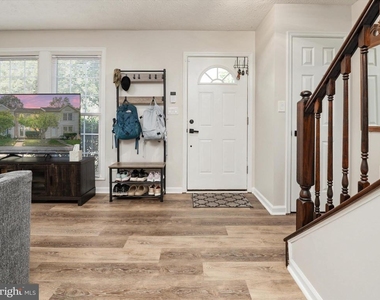2139 Commissary Circle - Photo Thumbnail 5