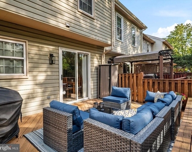 2139 Commissary Circle - Photo Thumbnail 14