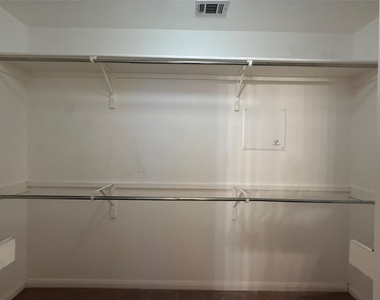 645 Arrowood Pl - Photo Thumbnail 12