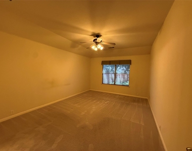 645 Arrowood Pl - Photo Thumbnail 8