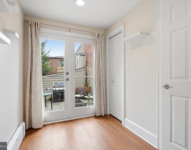 1515 N Rodney Street - Photo Thumbnail 7