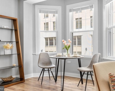 200 W 10th Street - Photo Thumbnail 10