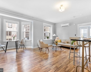 200 W 10th Street - Photo Thumbnail 9