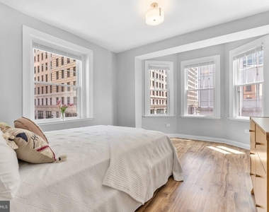 200 W 10th Street - Photo Thumbnail 13