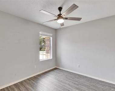 1403 Gulf Way - Photo Thumbnail 17