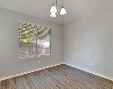 1403 Gulf Way - Photo Thumbnail 8
