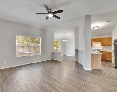 1403 Gulf Way - Photo Thumbnail 2