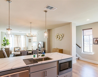 13309 Morris Rd - Photo Thumbnail 7
