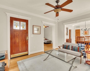 821 Elder Street Nw - Photo Thumbnail 3