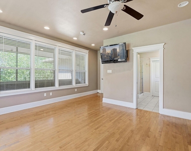 1305 Cometa St - Photo Thumbnail 10
