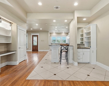 1305 Cometa St - Photo Thumbnail 3