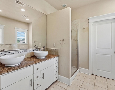 1305 Cometa St - Photo Thumbnail 11
