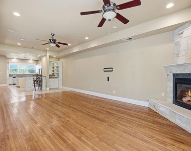 1305 Cometa St - Photo Thumbnail 4