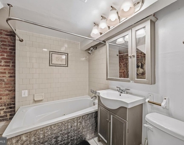 1205 4th Street Nw - Photo Thumbnail 31
