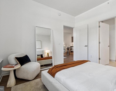 2601 Calvert St Nw - Photo Thumbnail 11