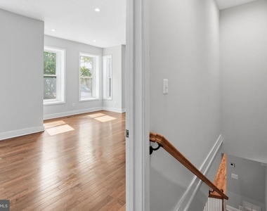 1618 1st Street Ne - Photo Thumbnail 12