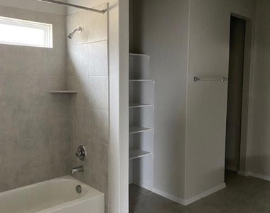 2751 Winding Creek Rd - Photo Thumbnail 7