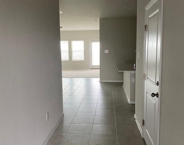 2751 Winding Creek Rd - Photo Thumbnail 1