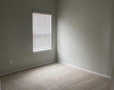2751 Winding Creek Rd - Photo Thumbnail 6