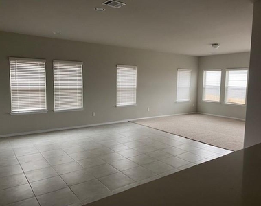 2751 Winding Creek Rd - Photo Thumbnail 4