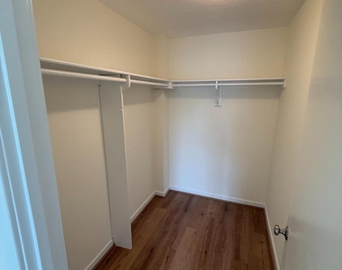 2111 Wisconsin Avenue Nw - Photo Thumbnail 8