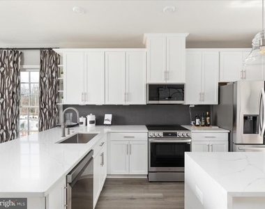 1341 Aspen Nw - Photo Thumbnail 21