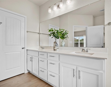 2413 Star Hill Ranch St - Photo Thumbnail 19