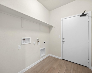 2413 Star Hill Ranch St - Photo Thumbnail 25