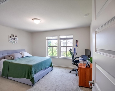 9202 Spade Cir - Photo Thumbnail 15