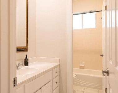 2906 Mill Reef Cv - Photo Thumbnail 24