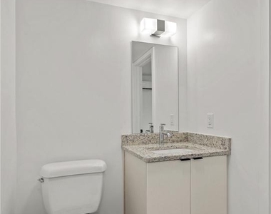 2415 37th St Nw - Photo Thumbnail 25