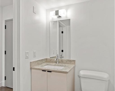2415 37th St Nw - Photo Thumbnail 26