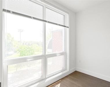2415 37th St Nw - Photo Thumbnail 21