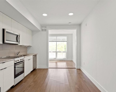 2415 37th St Nw - Photo Thumbnail 11