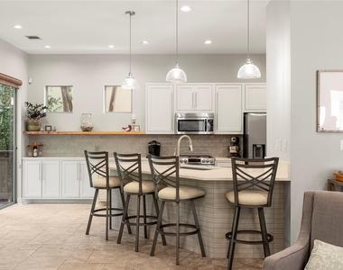 3814-a Ridgelea Dr - Photo Thumbnail 1
