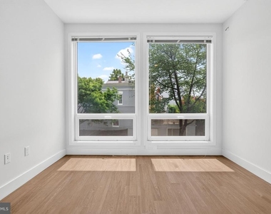 1731 Kalorama Road Nw - Photo Thumbnail 9