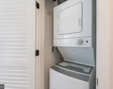 1731 Kalorama Road Nw - Photo Thumbnail 16