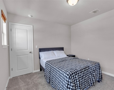 6401 Night Chinook Dr - Photo Thumbnail 30