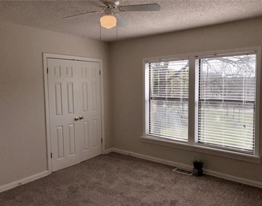 307 S Mustang Ave - Photo Thumbnail 27