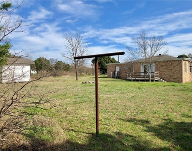 307 S Mustang Ave - Photo Thumbnail 4