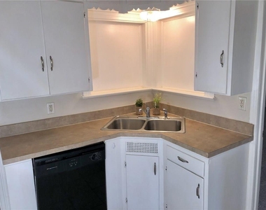 307 S Mustang Ave - Photo Thumbnail 12