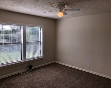 307 S Mustang Ave - Photo Thumbnail 26